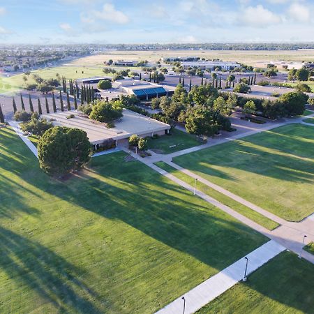 Holiday Inn Express & Suites Midland South I-20 By Ihg Eksteriør bilde