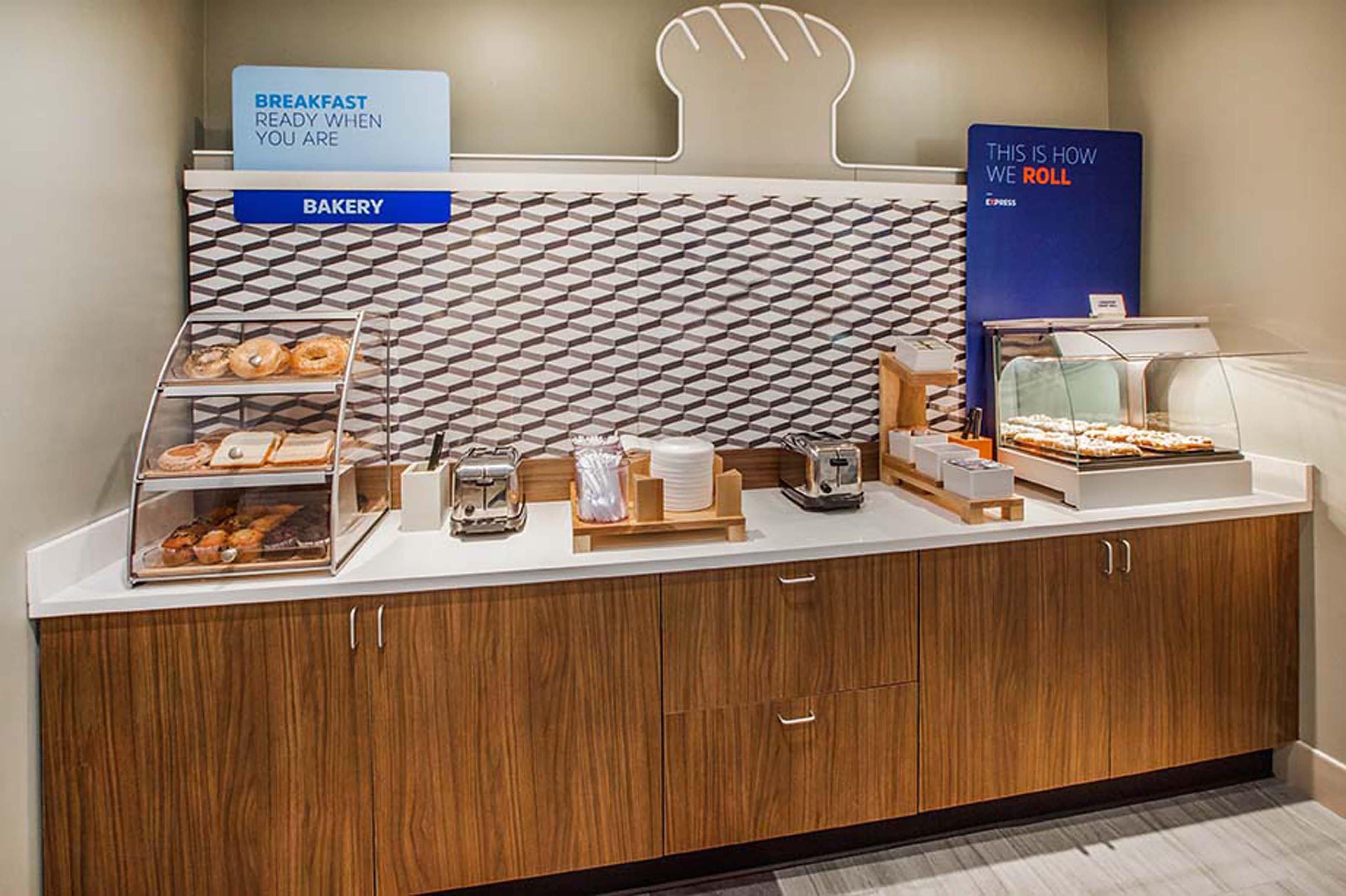 Holiday Inn Express & Suites Midland South I-20 By Ihg Eksteriør bilde