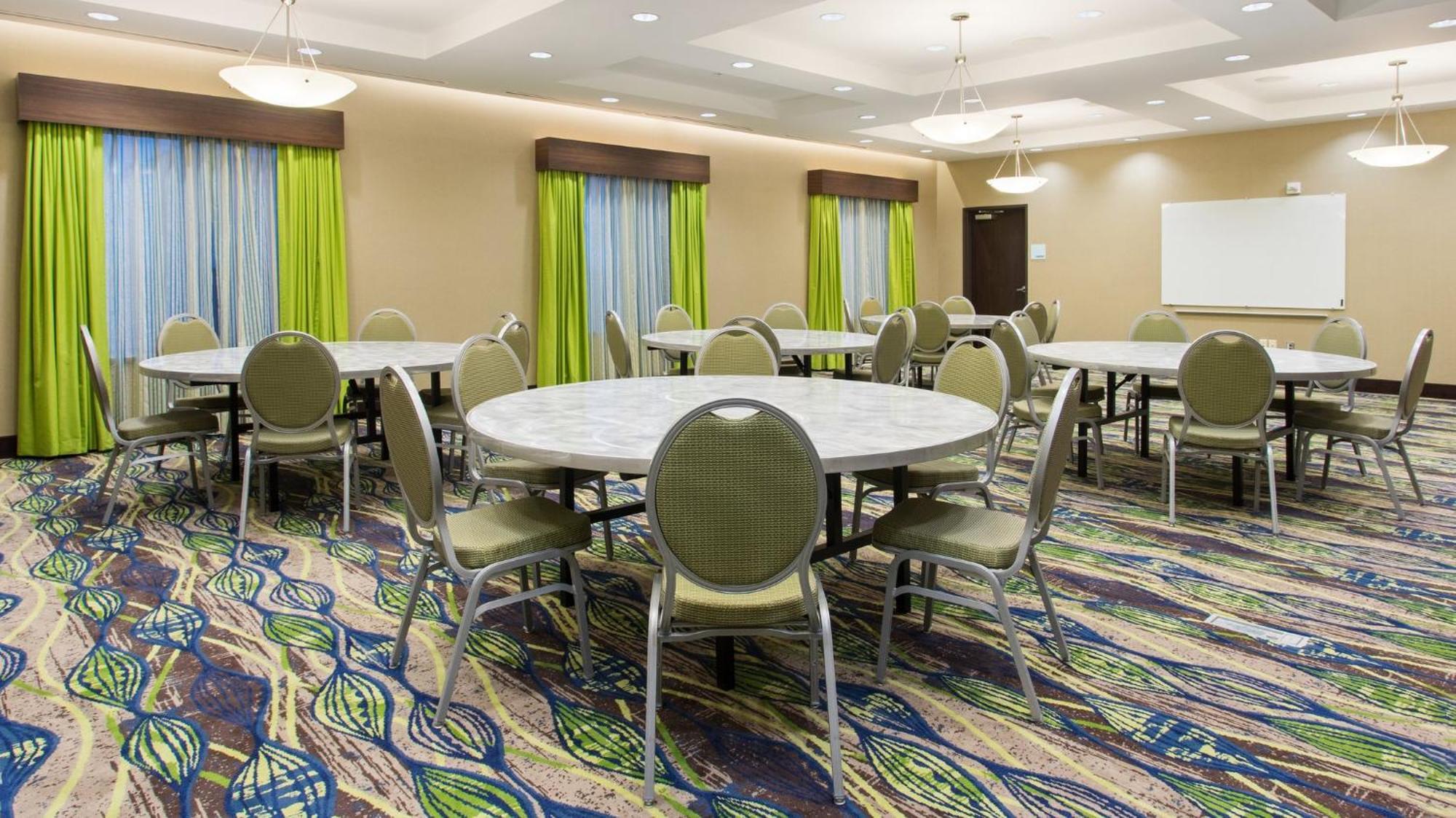 Holiday Inn Express & Suites Midland South I-20 By Ihg Eksteriør bilde